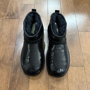 Brand new Ugg Ultra Mini Black Sequin Boot- size 7W